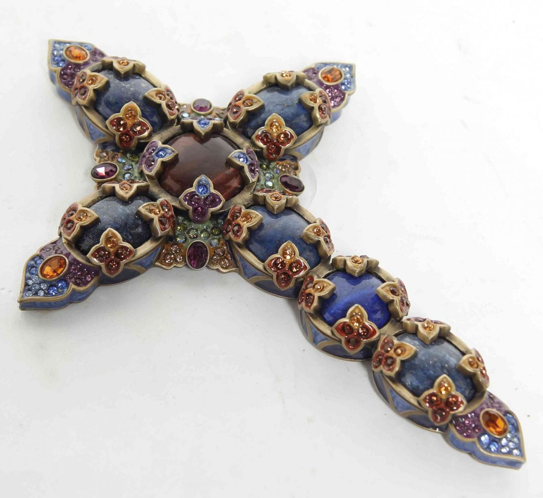 A Jay Strongwater Cross. Height 7 inches.: A Jay Strongwater Cross. Height 7 inches. Property from the Estate of Louis M. and Linda M. Byron, Tucson, Arizona