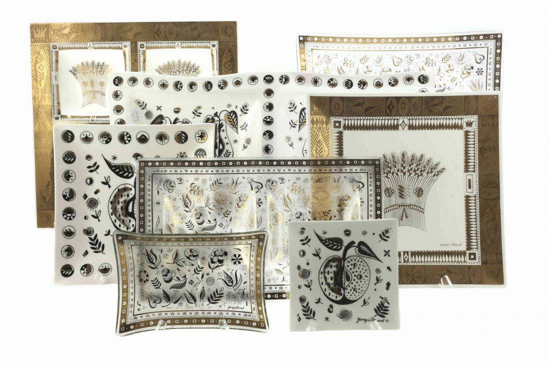 A Collection of Georges Briard Gilt-Decorated Glass: A Collection of Georges Briard Gilt-Decorated Glass Table Articles, second half 20th century, comprising three platters and six dishes, with floral decoration, two platters and twelve dishes in white