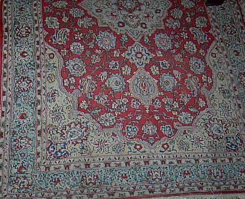 QUM CARPET