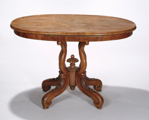 FIGURED WALNUT OVAL CENTER TABLE