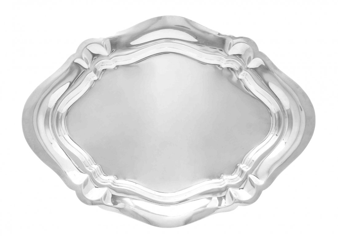 An American Silver Meat Platter, Reed & Barton,: An American Silver Meat Platter Reed & Barton, Taunton, MA, 1939 Dublin pattern, shaped oval, the wide border partly lobed marked on base and with date symbol for 1939 57 ozt 13 dwt Length 20 inches C