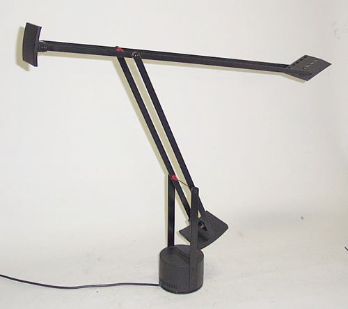RICHARD SAPPER FOR ARTEMIDE 'TIZIO' LAMP Metal, p: RICHARD SAPPER FOR ARTEMIDE 'TIZIO' LAMP Metal, plastic; early production, molded marks to base, adjustable.
