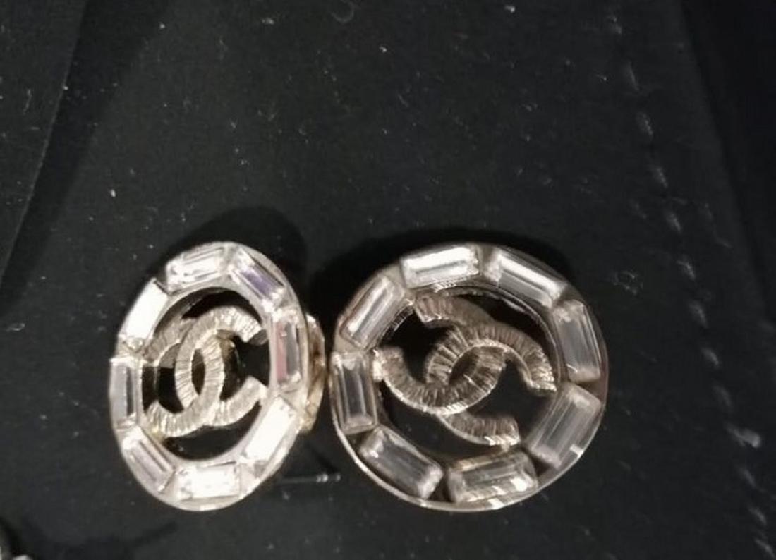 CHANEL- EARRINGS (1 of 2)