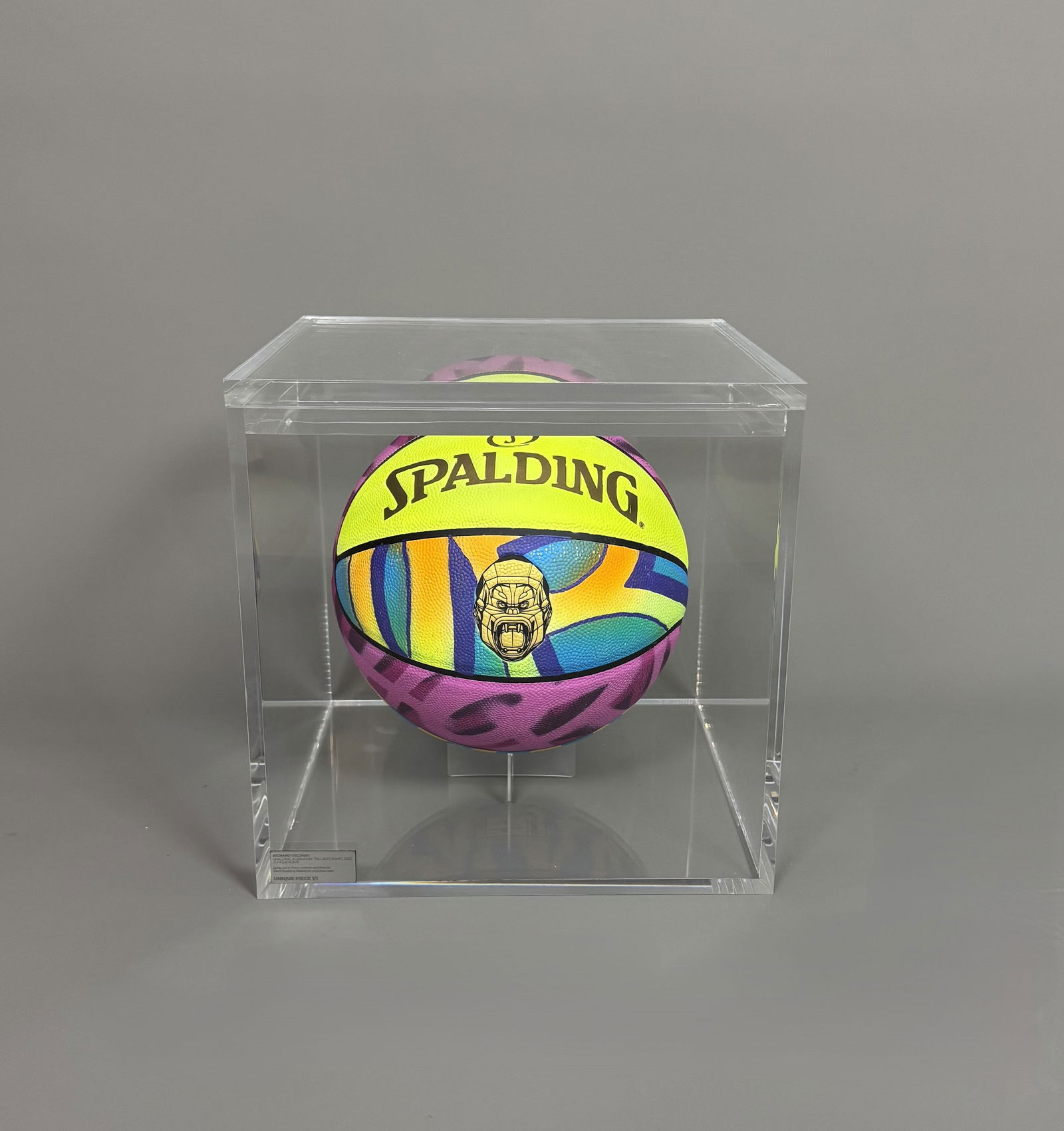 Richard ORLINSKI (Né en 1966) TAG AND JUMP #17 - JUNGLE WAVE.: Richard ORLINSKI (Né en 1966) TAG AND JUMP #17 - JUNGLE WAVE. Ballon de basket peint à la bombe aérosol, marqueurs et pochoir, collection Tag & Jump. Pièce unique, numérot