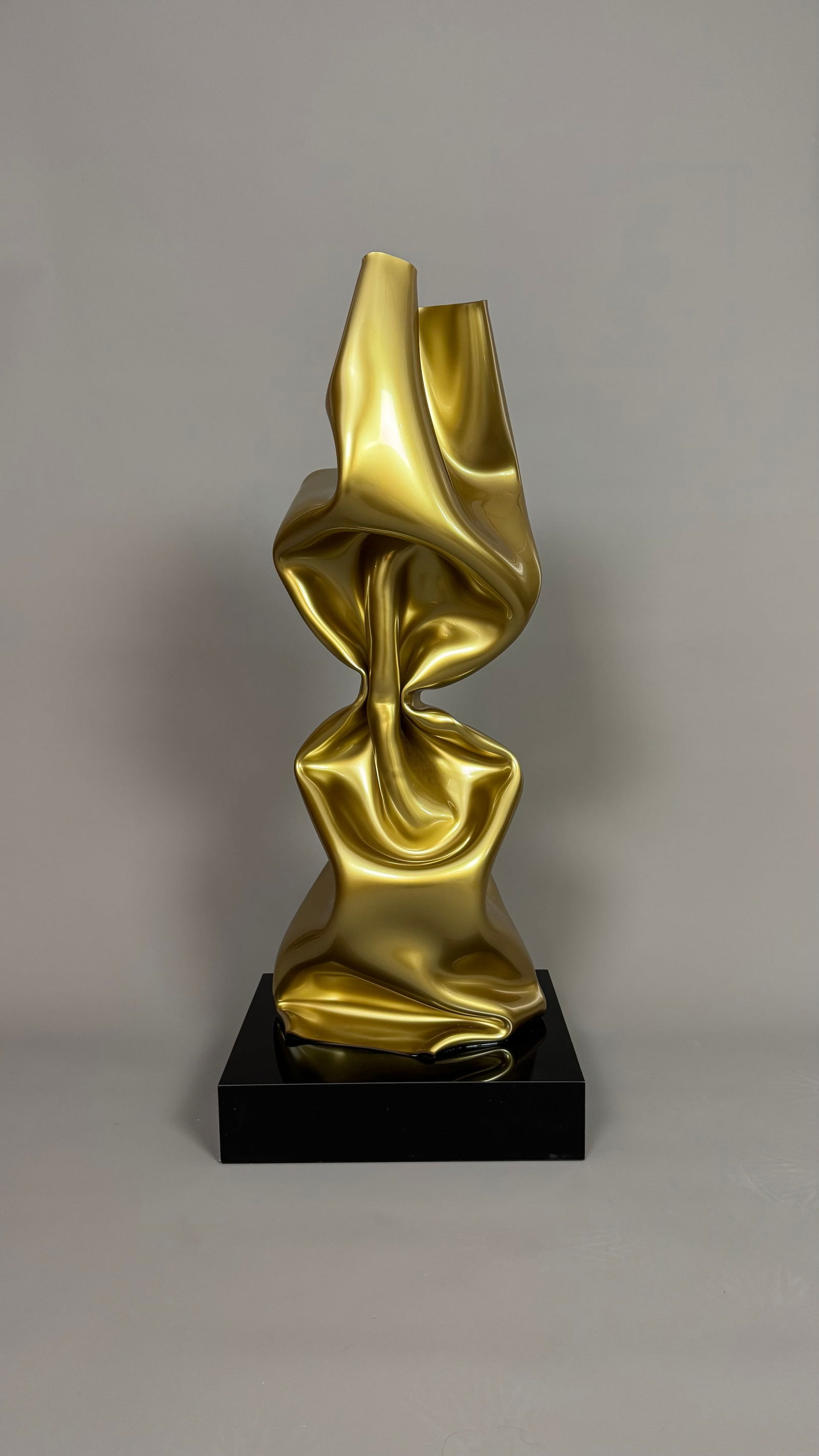 Laurence JENKELL dit Jenk (Né e en 1965) « Wrapping Twist Or ». 2019. (1 of 4)