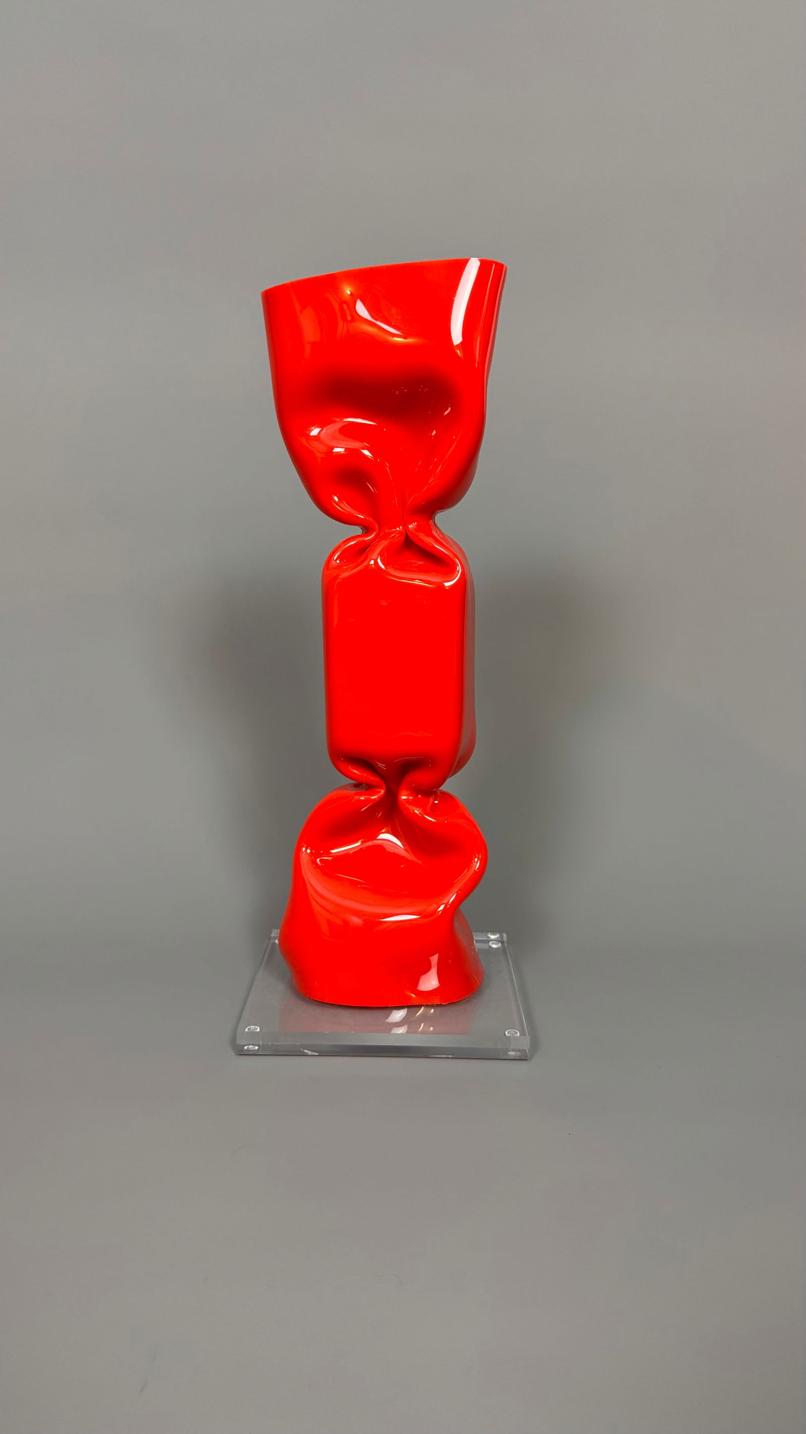 Laurence JENKELL dit Jenk (Né e en 1965) « Bonbon rouge ». 2020. (1 of 3)