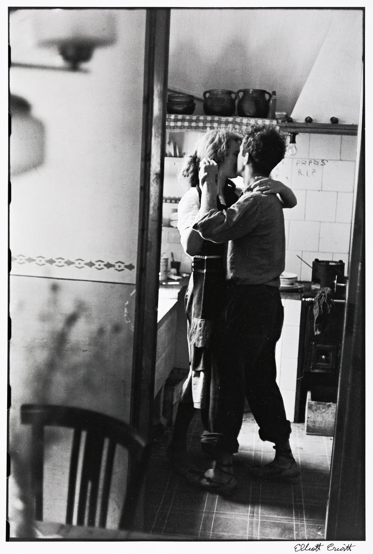 ELLIOTT ERWITT (1928- ) Valencia, Spain. (1 of 1)