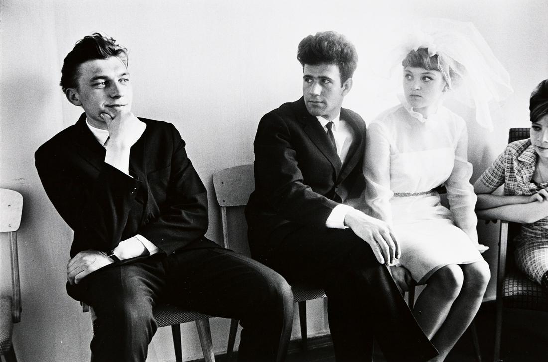 ELLIOTT ERWITT (1928- ) Bratsk, Siberia, USSR. (1 of 1)