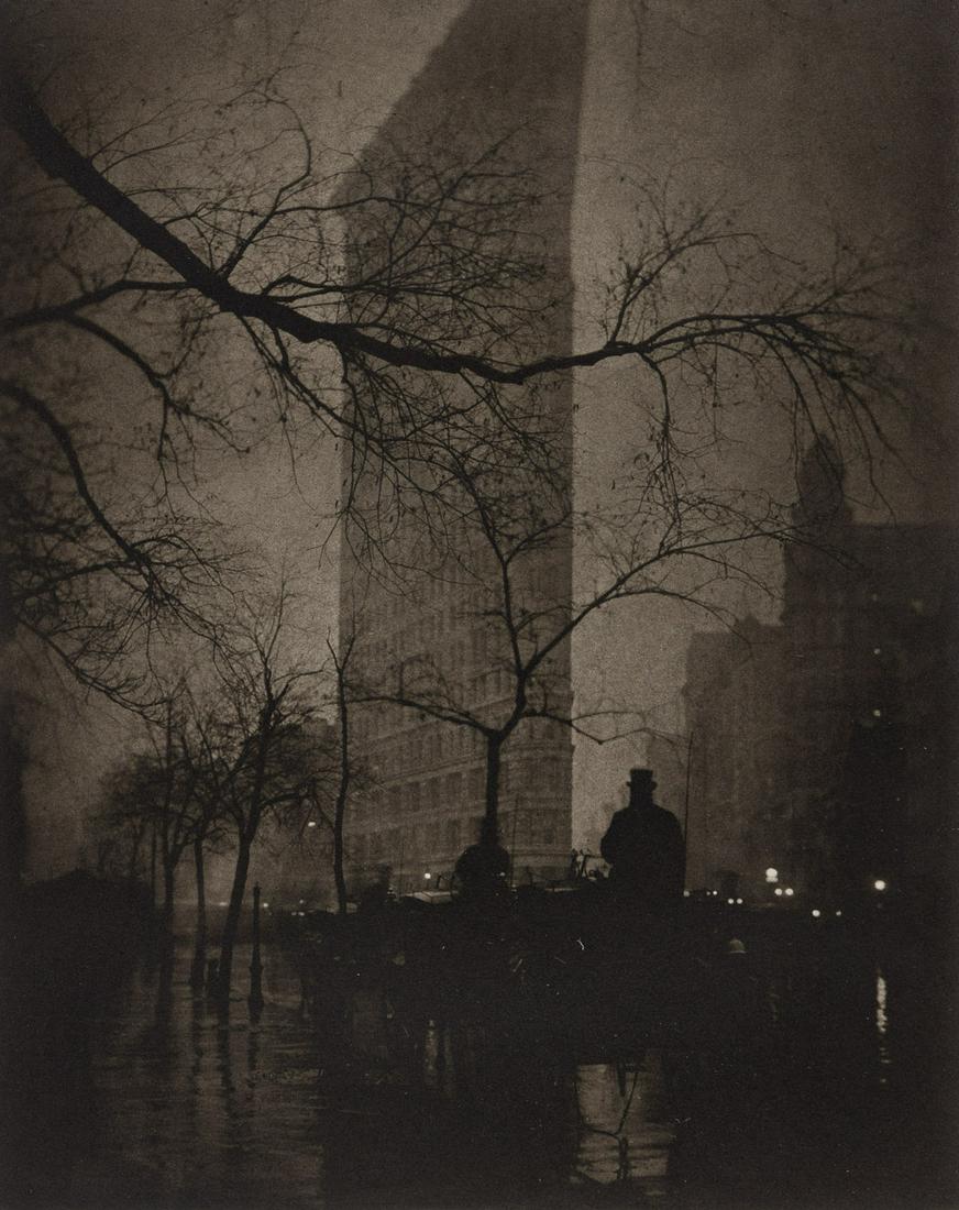 (EDWARD STEICHEN) (1879-1973) A portfolio entitled The: (EDWARD STEICHEN) (1879-1973)A portfolio entitled The Early Years 1920-1927. Introduction by Beaumont Newhall. With 12 beautiful photogravures on BFK Rives Paper by Jon Goodman and Richard Benson, the