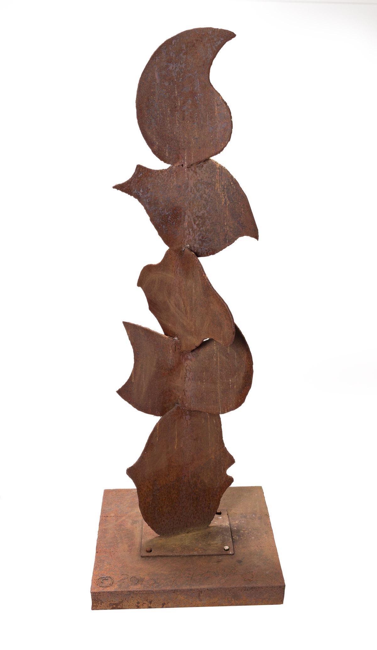 DAVID HAYES (1931 2013, AMERICAN) Totem. Steel with (1 of 4)