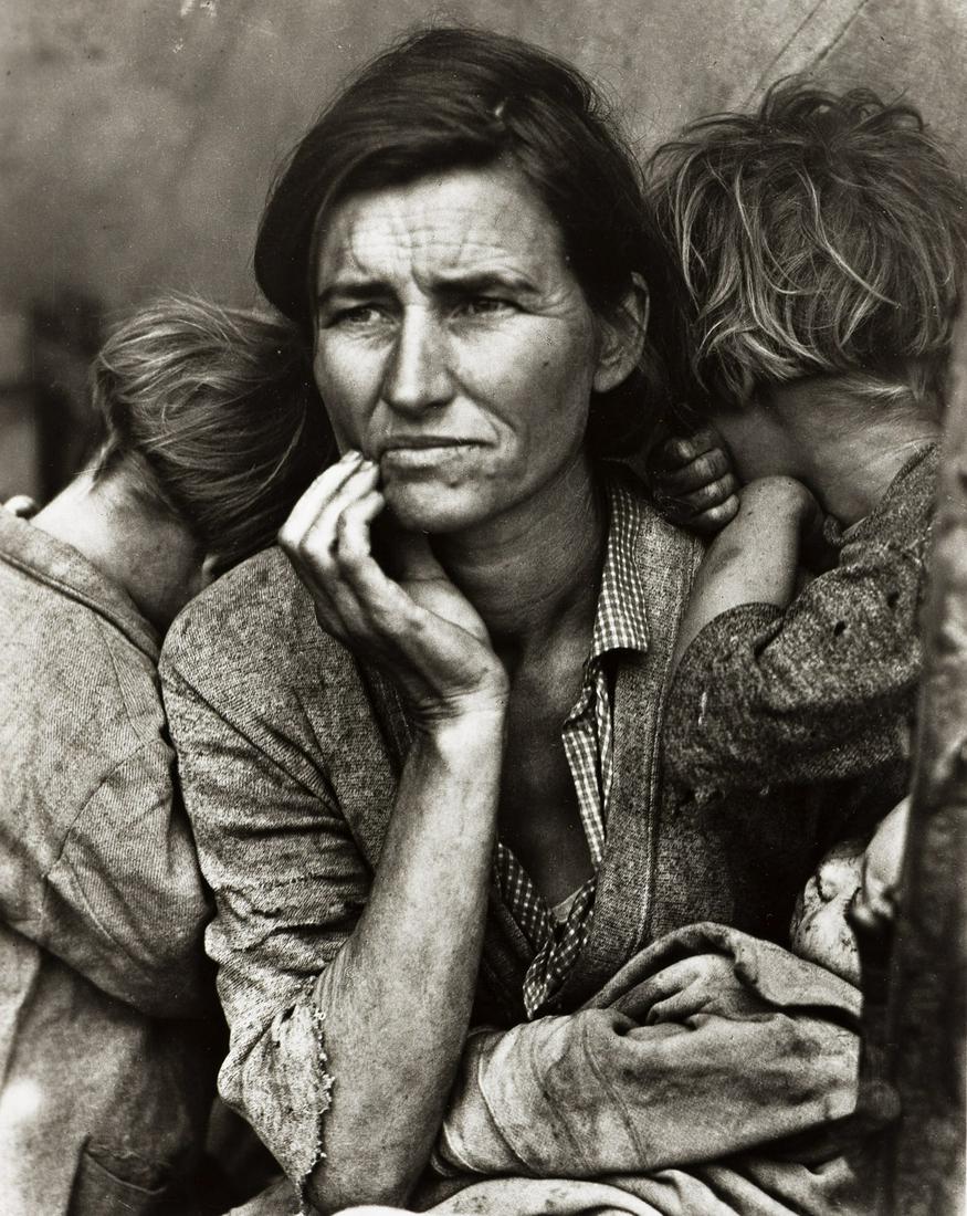 (FARM SECURITY ADMINISTRATION) A portfolio of 10 F.S.A.: (FARM SECURITY ADMINISTRATION) A portfolio of 10 F.S.A. photographs, including images by Dorothea Lange, Walker Evans, Arthur Rothstein, and Ben Shahn. With 10 (of 10) iconic photographs from the Farm