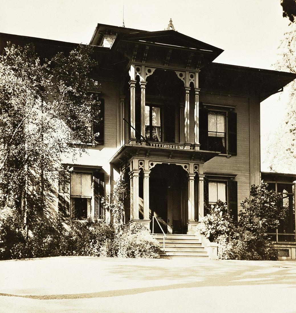 WALKER EVANS Group of 5 vintage silver prints of different residential houses in Massachusetts.: GROUP OF 5 PHOTOS OF DIFFERENT RESIDENTIAL HOUSES WALKER EVANS Group of 5 vintage silver prints of different residential houses in Massachusetts. Each circa 1930-32. Each approximately 4x6 inches, pri