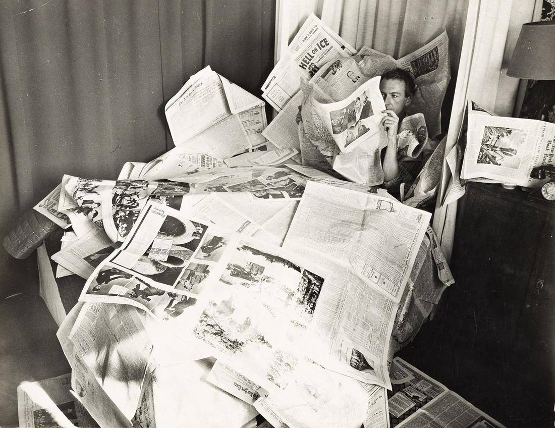 CECIL BEATON (1904-1980) Self-Portrait in New York on a Sunday Morning. (1 of 1)