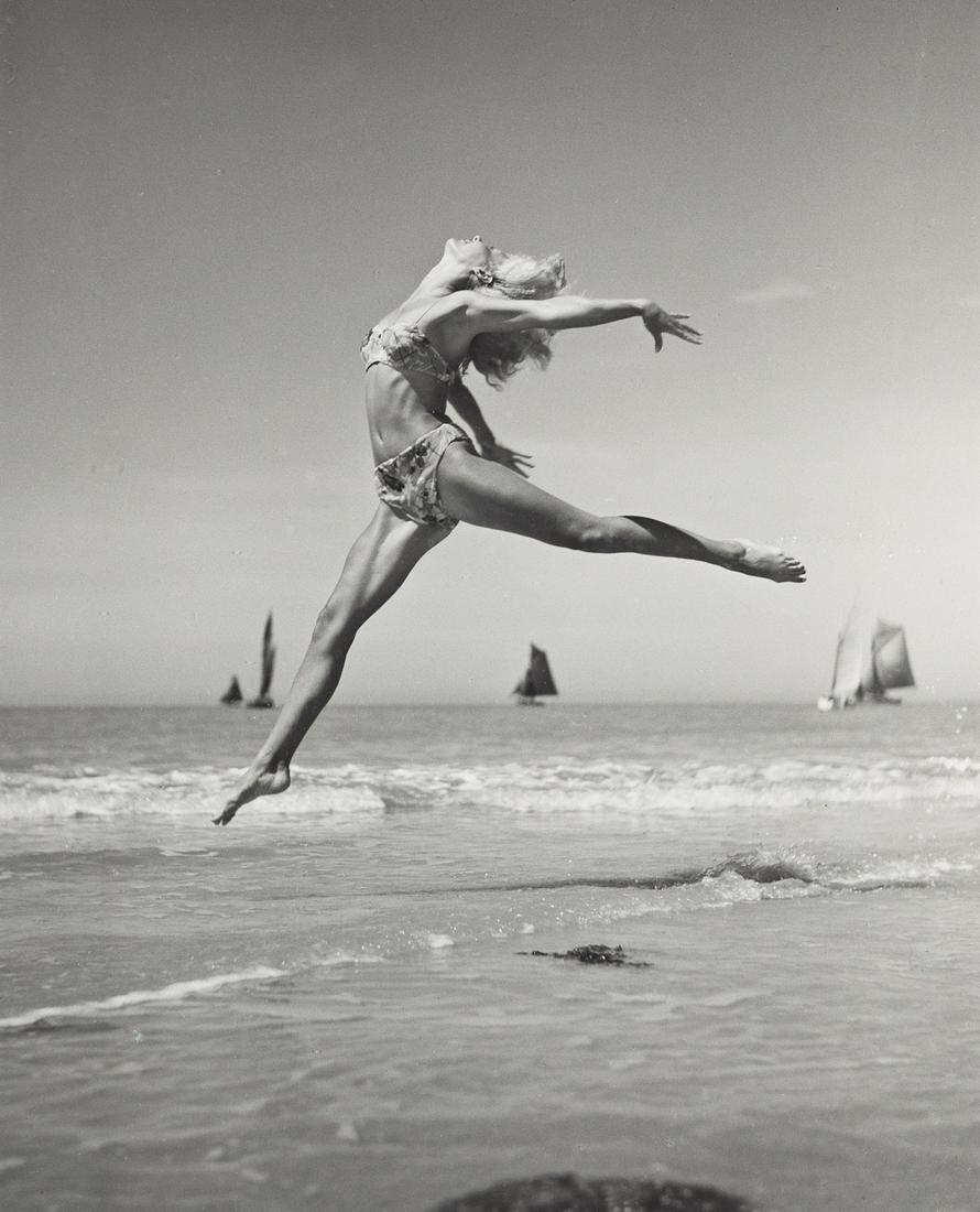 FERNAND FONSSAGRIVES (1910-2003) La Plage de Noir Moutier #1.: FERNAND FONSSAGRIVES (1910-2003) La Plage de Noir Moutier #1. Silver print, the image measuring 12x10½ inches (32.7x26.7 cm.), the sheet slightly larger, with Fonssagrives' signature, title, and