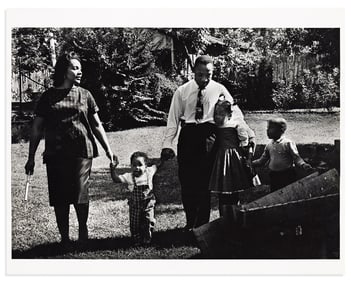 (MARTIN LUTHER KING.) 5 candid portraits of Dr. King and his family by the well-known civil rights