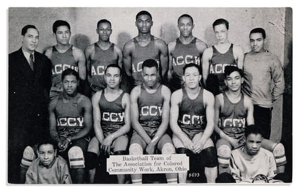 (SPORTS--BASKETBALL.) Postcard of the "Basketball Team of the Association for Colored Community