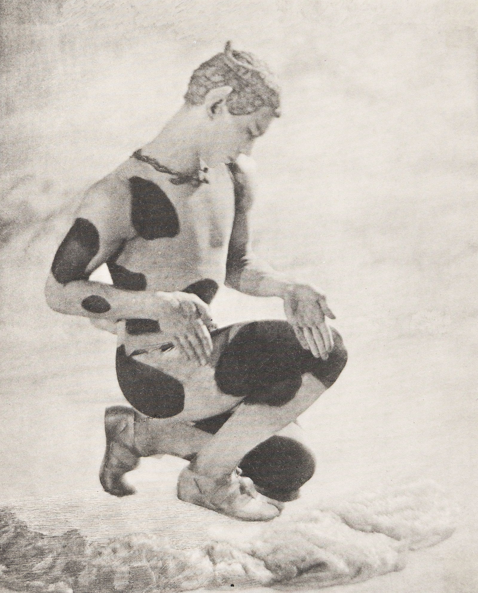 Baron Adolphe de Meyer, Nijinsky, L'Après-midi d'un Faune. 1912; published 1978.: Baron Adolphe de Meyer1868-1946Nijinsky, L'Après-midi d'un Faune. 1912; published 1978.Palladium printsA bound album complete with 33 photographs by de Meyer, printed by Richard BensonFolio, clot