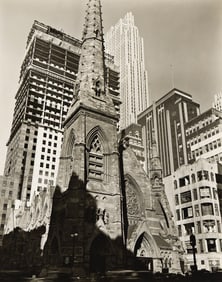Berenice Abbott, Collegiate Church, Rockefeller Center, silver print, 1936.
