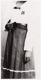 Lorna Simpson (1960-), Is, 1991.