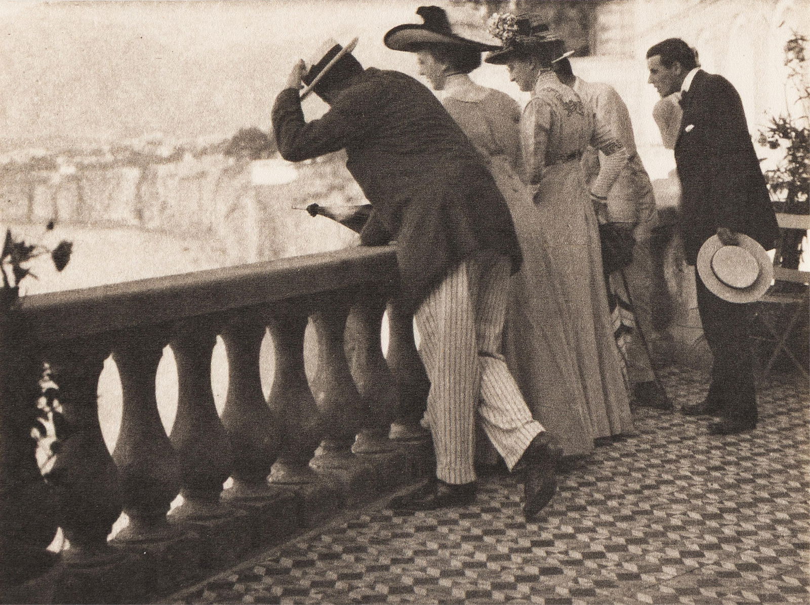 Karl Struss. Karl Struss: A Portfolio 1909/29. 1909-29; printed 1979.: Karl Struss1886-1981Karl Struss: A Portfolio 1909/29. 1909-29; printed 1979.Platinum printsWith 15 (of 15) beautiful photographs spanning the early decades of Struss' career. Each with Struss' signatu