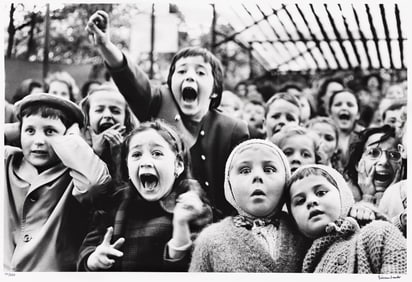 Alfred Eisenstaedt. Children at a Puppet Theater, Paris. 1963; printed 1991.
