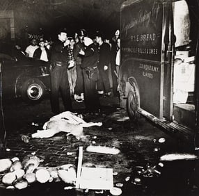 Weegee [Arthur Fellig]. Accident Victim. 1944.