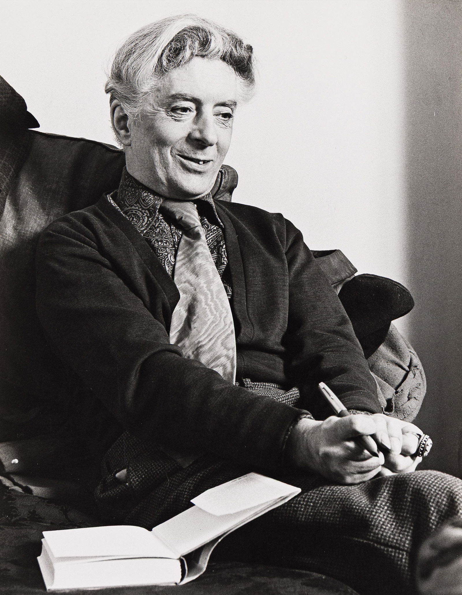 Jenny Potter, Three photographs of Quentin Crisp. Circa 1980s. (1 of 3)