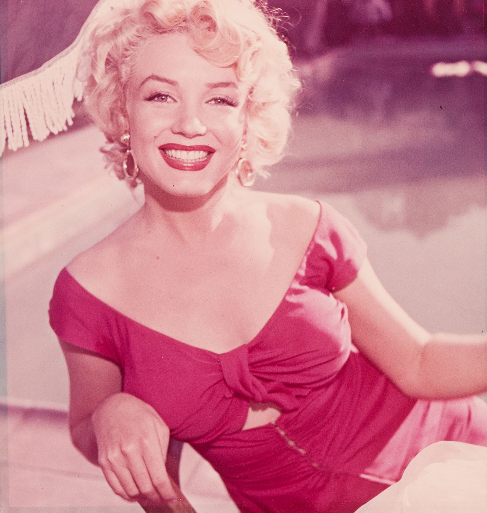 Bob Willoughby. Portrait of Marilyn Monroe. 1952.: Bob Willoughby1927-2009Portrait of Marilyn Monroe. 1952.Chromogenic printThe image 14 x 13 5/8 in. (35.6 x 34.6 cm.), flush mounted Provenance:A Country Called California: The Collection of Step