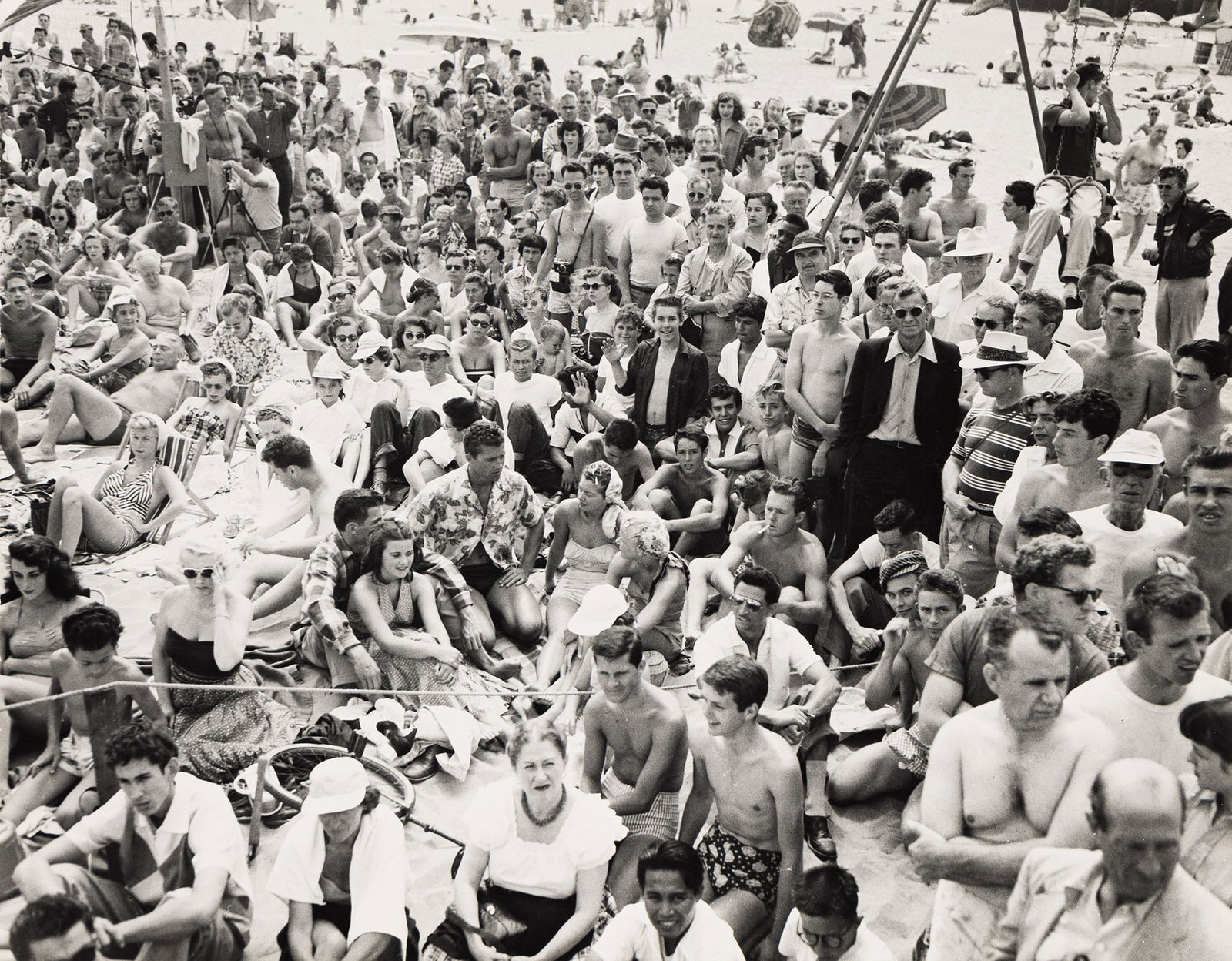 Muscle Beach crowd. Circa 1950. (1 of 1)