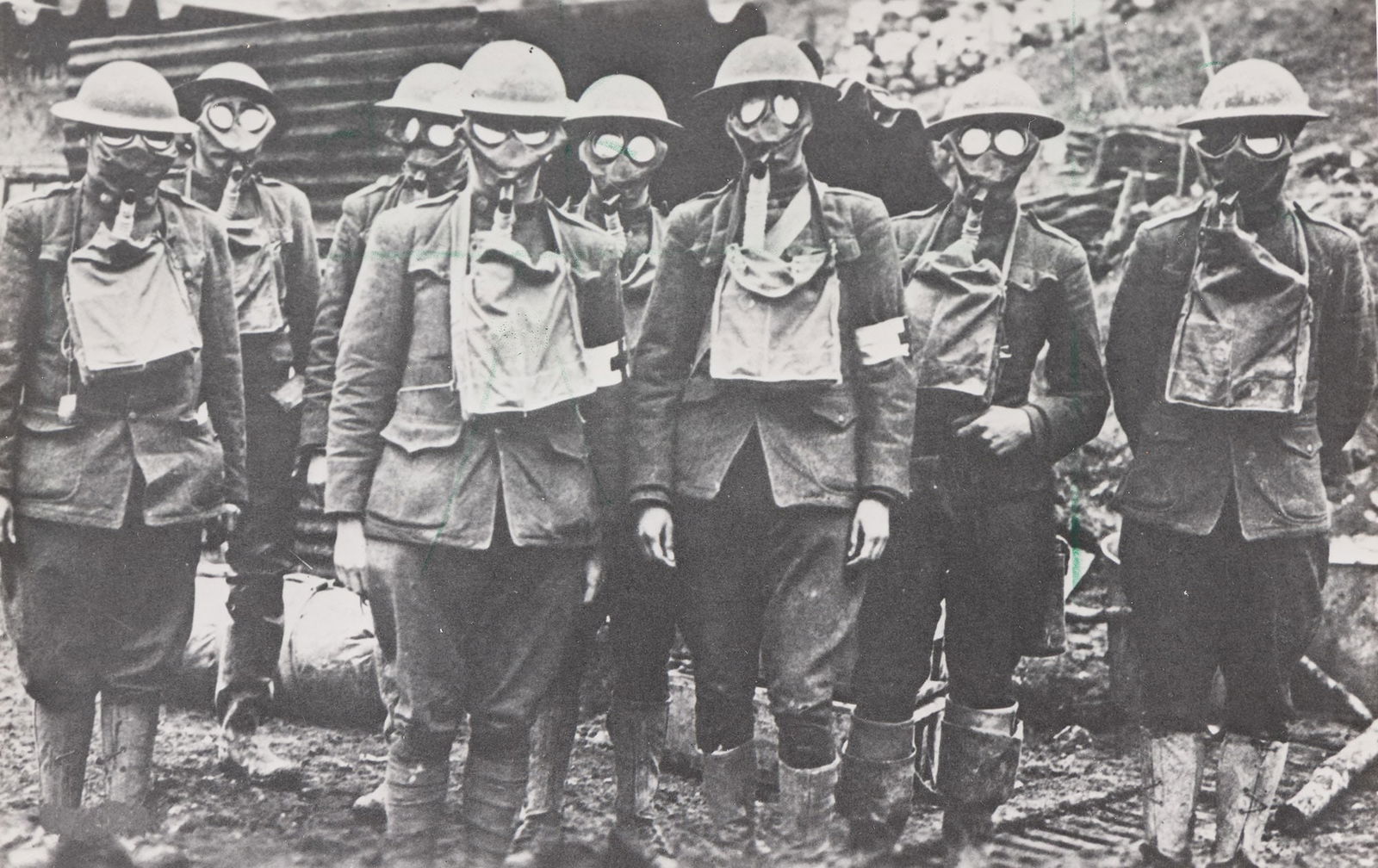 A selection of approximately 22 press photographs from WWI. 1914-18. (1 of 6)