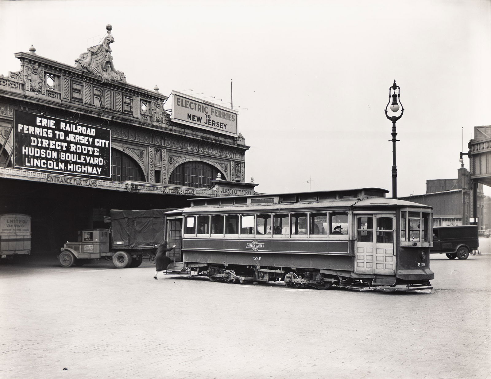 Berenice Abbott. 23rd St. Surface Car. West 23rd St. March 26th, 1936. (1 of 1)