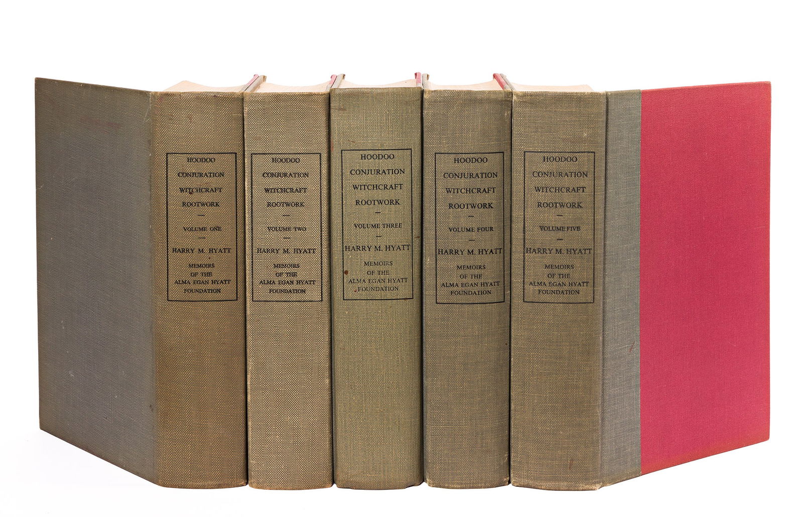 (FOLKLORE.) Harry M. Hyatt. Hoodoo, Conjuration, Witchcraft, Rootwork. [Hannibal, MO], 1970 (1 of 1)