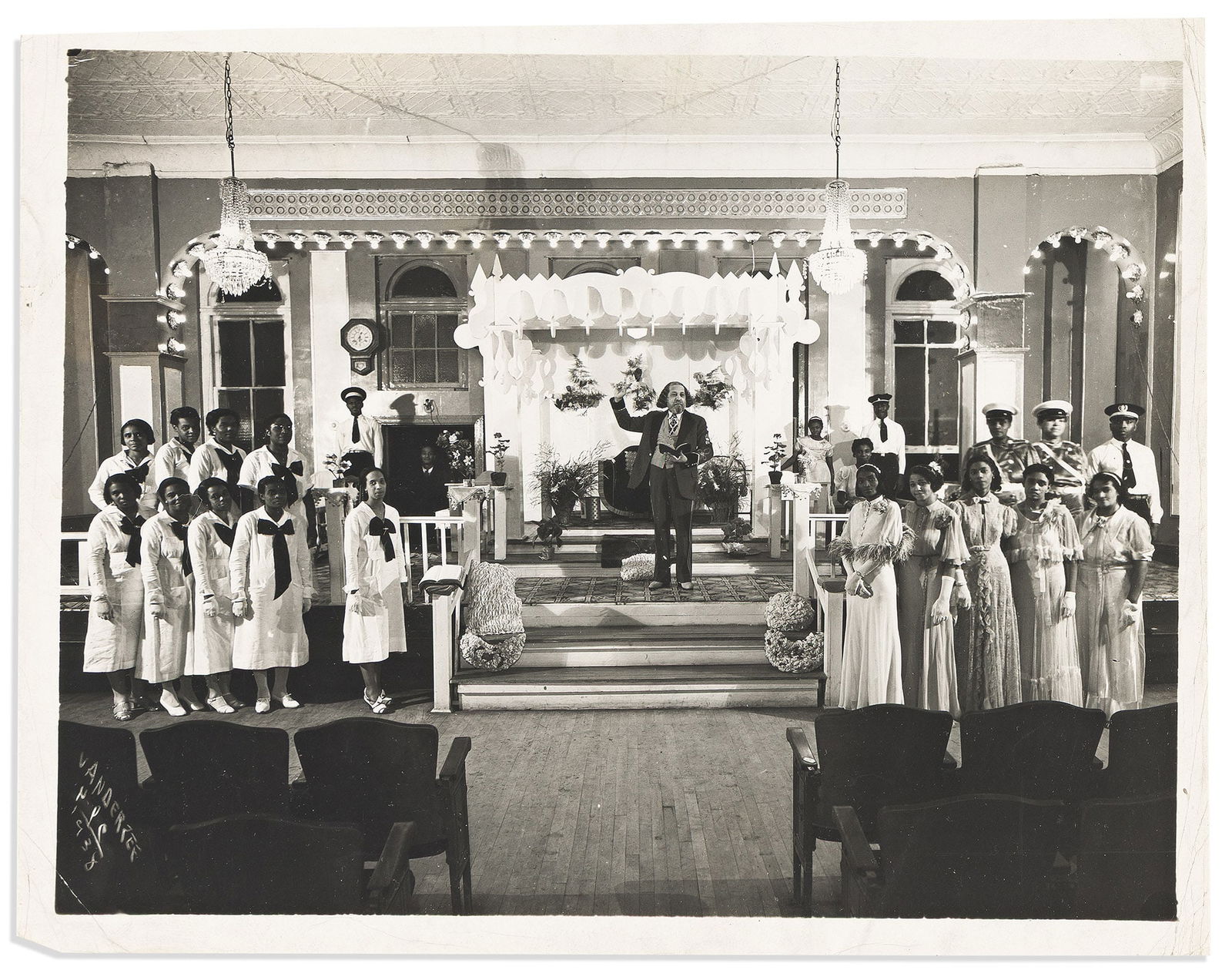 (PHOTOGRAPHY.) James Van Der Zee. Photograph of Daddy Grace conducting a service. New York, 1938 (1 of 1)