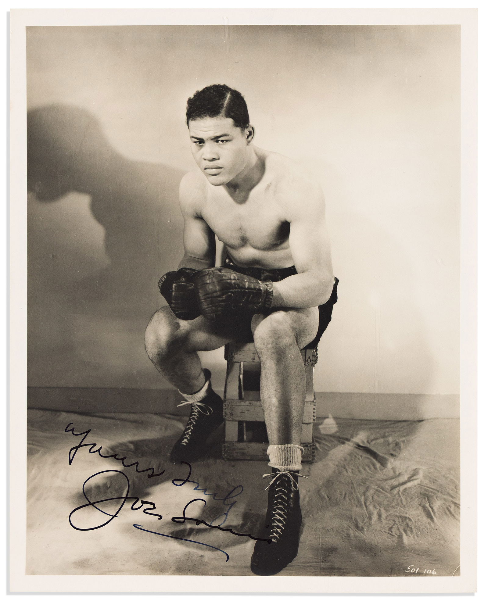 (Sports.) Group of 12 items Signed, or Signed and Inscribed: Group of 12 items Signed, or Signed and Inscribed, by boxers, tennis players, baseball team managers, and others, most on a small card. Format and condition vary. Vp, vd.