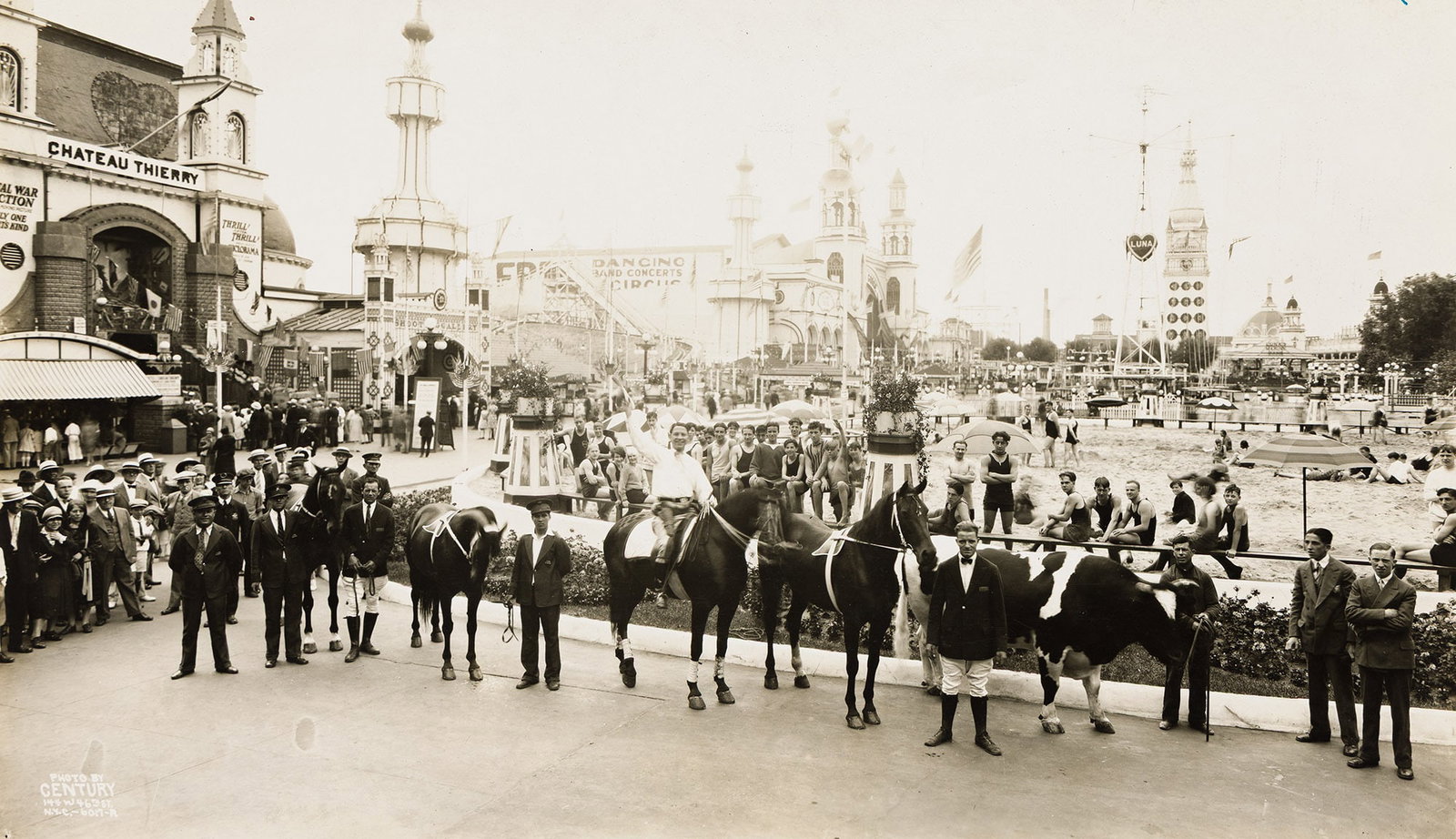Edward J. Kelty, Coney Island, Luna Park, circa 1930. (1 of 1)