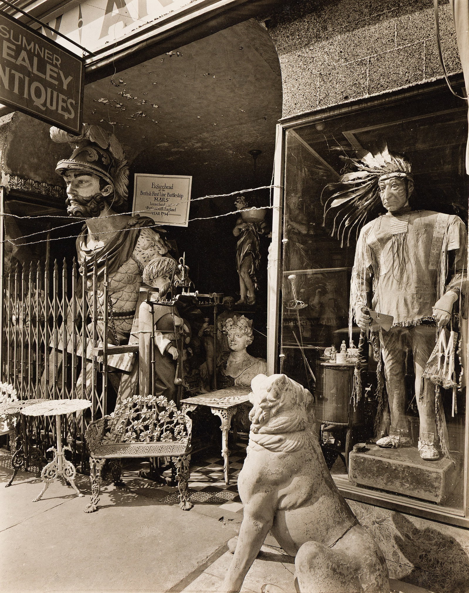 Berenice Abbott, Sumner Healey Antique Shop, 942 Third Avenue, Manhattan, October 8, 1936. (1 of 1)