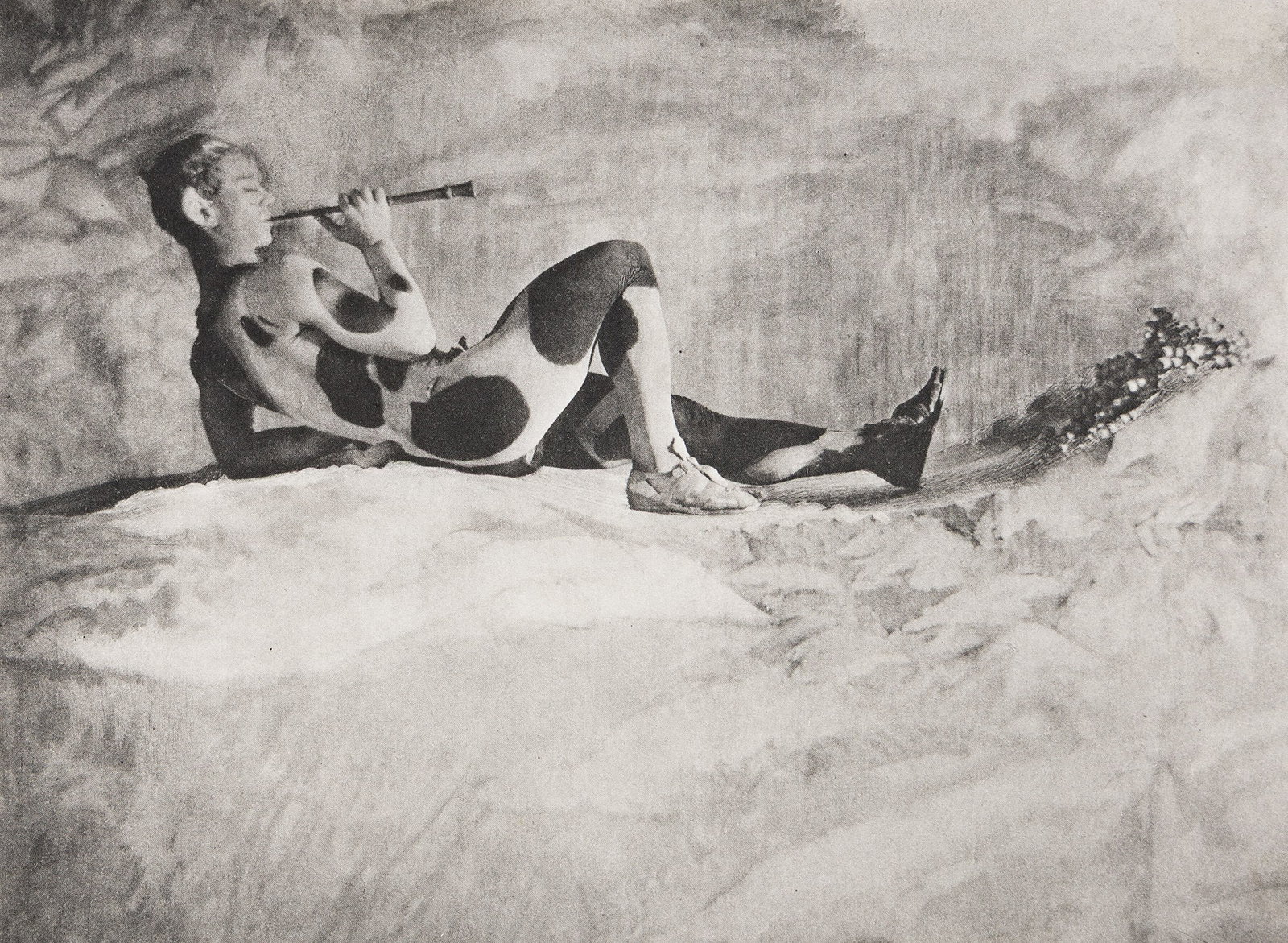 Baron Adolf de Meyer. Nijinsky, L'Après-midi d'un Faune. 1912; published 1978.: Baron Adolf de Meyer 1868-1946 Nijinsky, L'Après-midi d'un Faune. 1912; published 1978. Palladium prints A bound album complete with 33 photographs by de Meyer, printed by Richard Benson. Folio, 