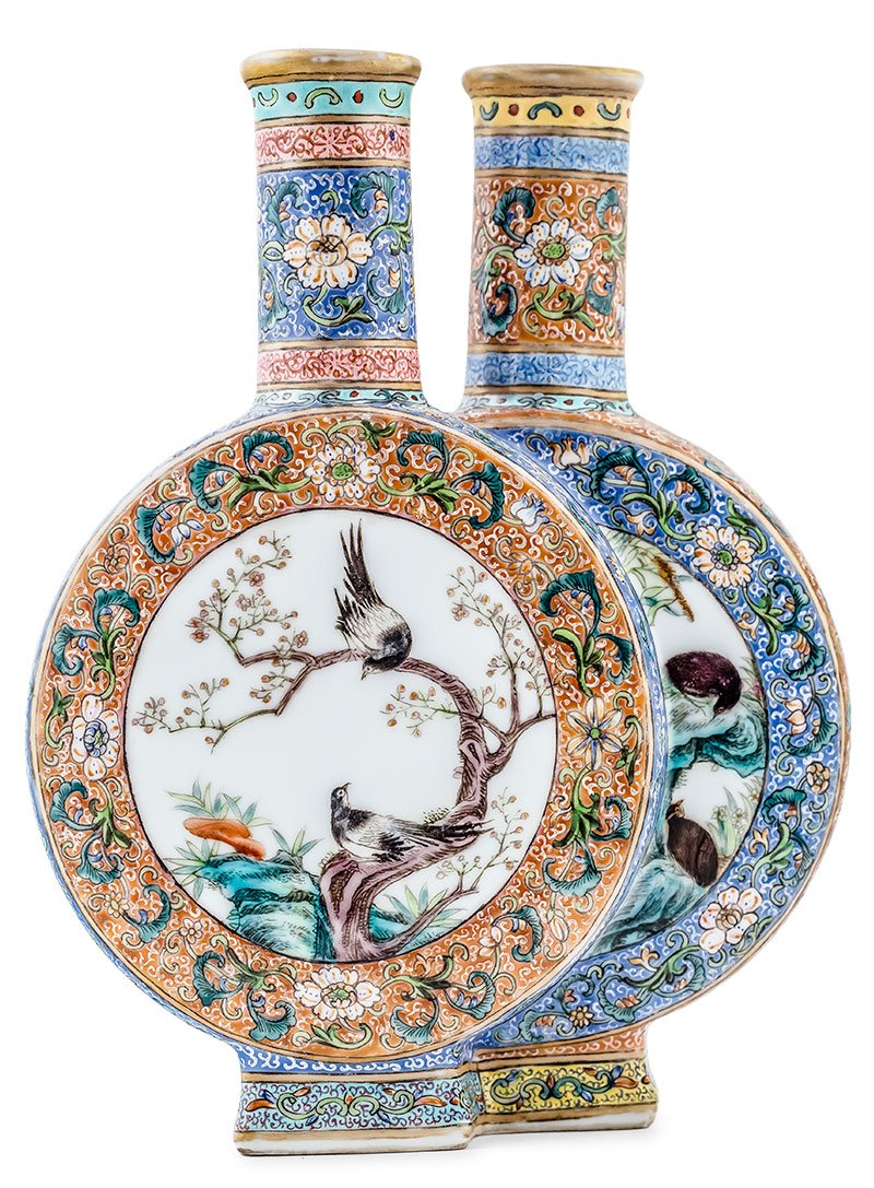 Double vase, China, republic period, beginning of 20th: Double vase, China, republic period, beginning of 20th c. porcelain, height: 20 cm