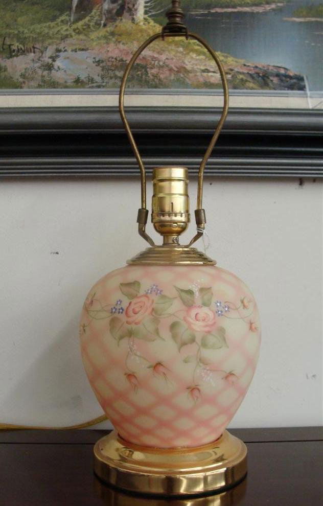 Fenton Art Glass Lamp with All Over hand Painted Floral: Fenton Art Glass Lamp with All Over hand Painted Florals. Auction Estimate $50-100.