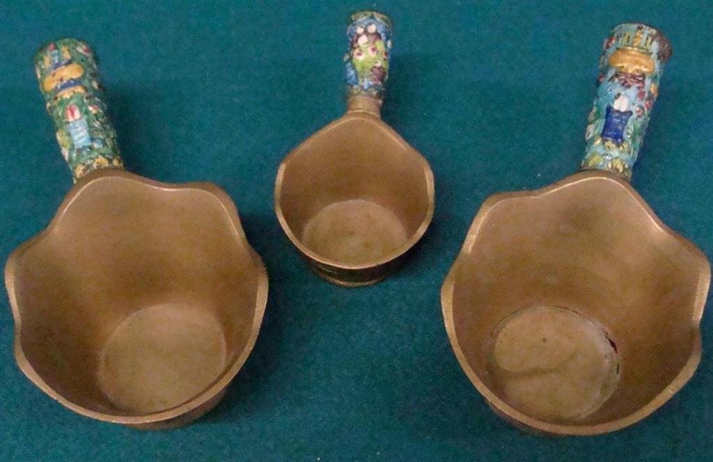 3 Chinese Peking Enamel Smoothing Irons in Various: 3 Chinese Peking Enamel Smoothing Irons in Various Sizes. Auction Estimate $100- 200.