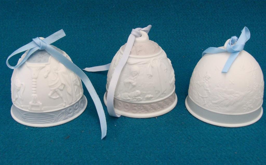 17 Lladro Christmas Bells; 13 of Them in Original boxes: 17 Lladro Christmas Bells; 13 of Them in Original boxes & 4 Without. Auction Estimate $200-300.