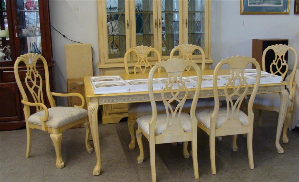 Contemporary Dining Table & 6 Chairs with 2 Leaves,: Contemporary Dining Table & 6 Chairs with 2 Leaves, With Both Leaves in Table Extends to 92" x 41.5". 2 of the Chair are Captains. Auction Estimate $300-400.
