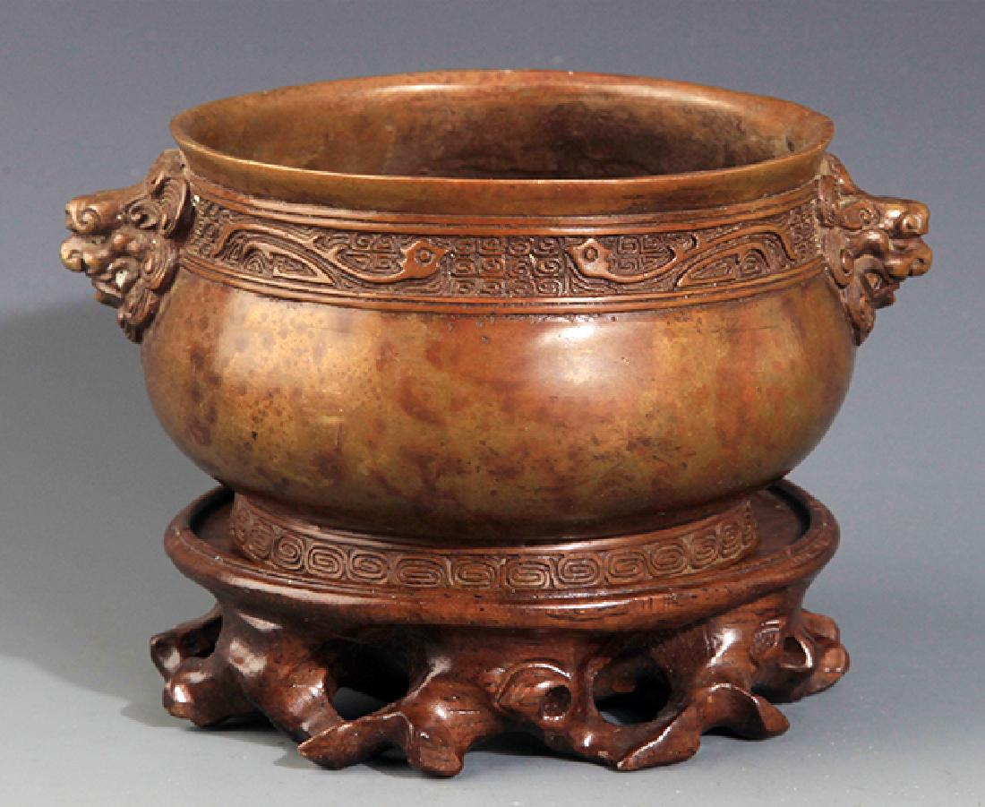 A WU BANG ZUO MARK FINE BRONZE CENSER (1 of 6)