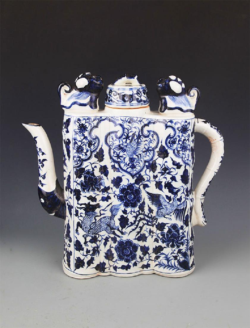 A LARGE BLUE AND WHITE COLOR PORCELAIN TEAPOT (1 of 8)