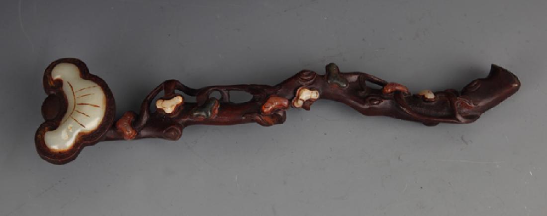 A FINE BRONZE RUI YI WITH JADE (1 of 6)