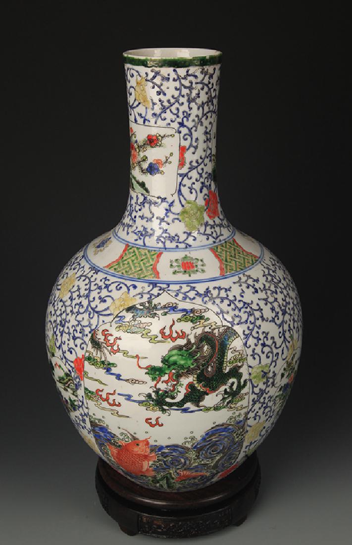 A Blue and White Famille Rose Globular Shape Vase (1 of 6)