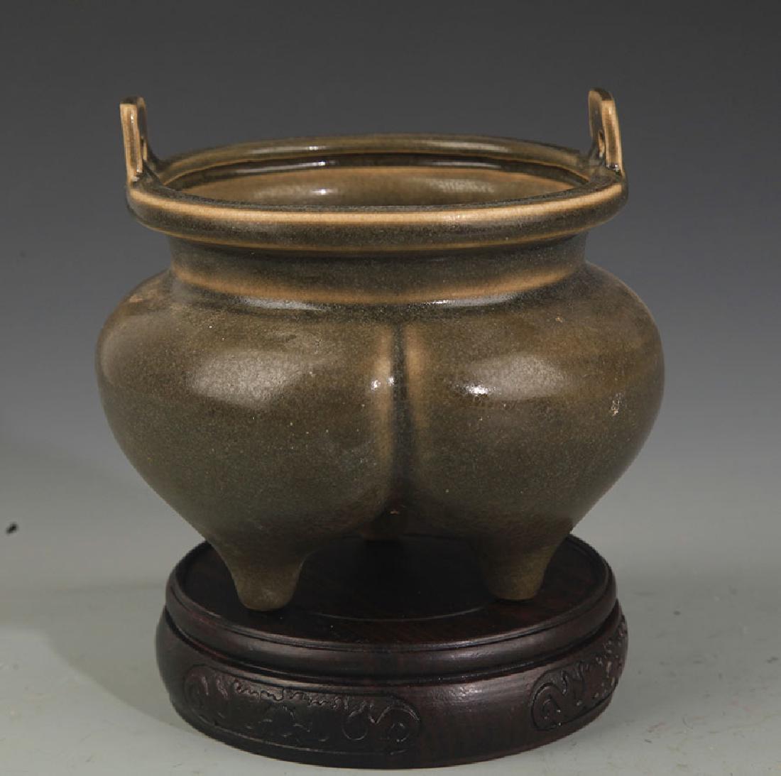 Yao Zhou Kiln Ge Type Double Ear Censer (1 of 3)