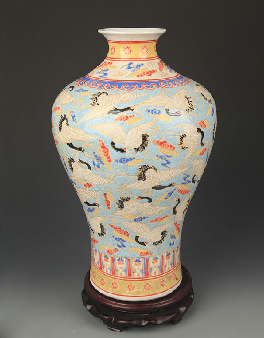 TURQUOISE GROUND FAMILLE ROSE CRANE PATTERN VASE (1 of 5)