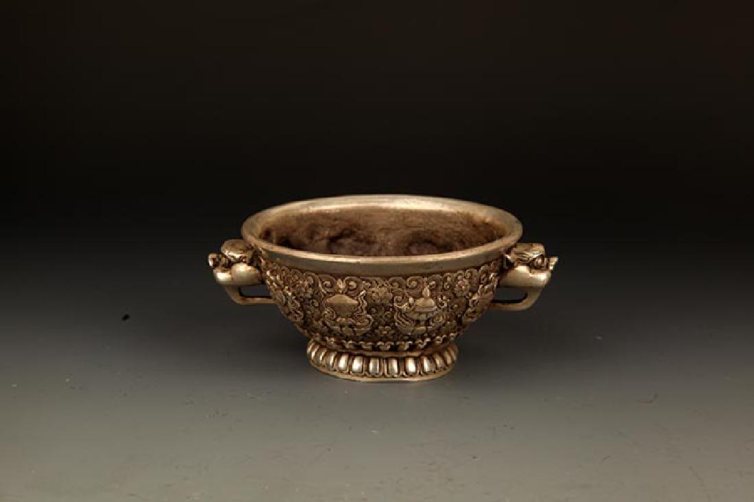 A FLOWER CARVING BRONZE INCENSE BURNER (1 of 8)