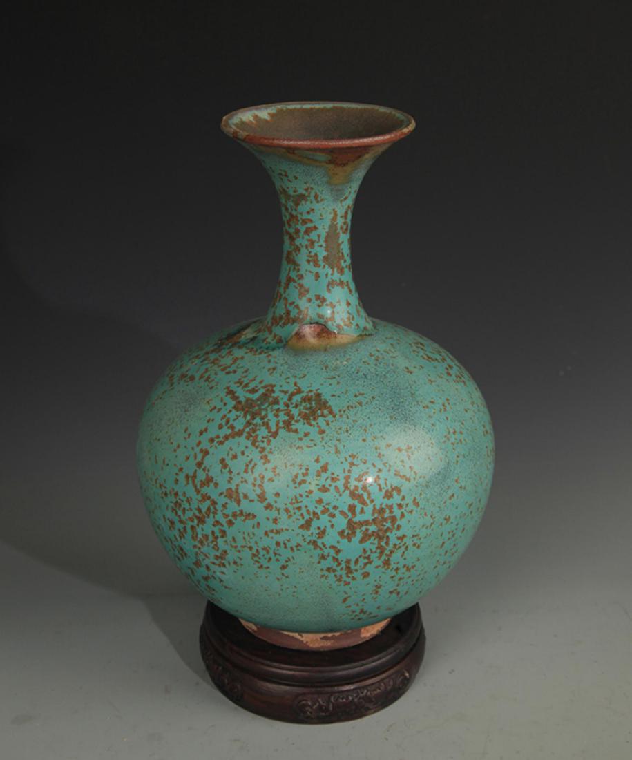 A LU JUN GLAZE YU HU CHUN VASE: Possible Song Dynasty, High:9.5 inch; Diameter:3.25 inch